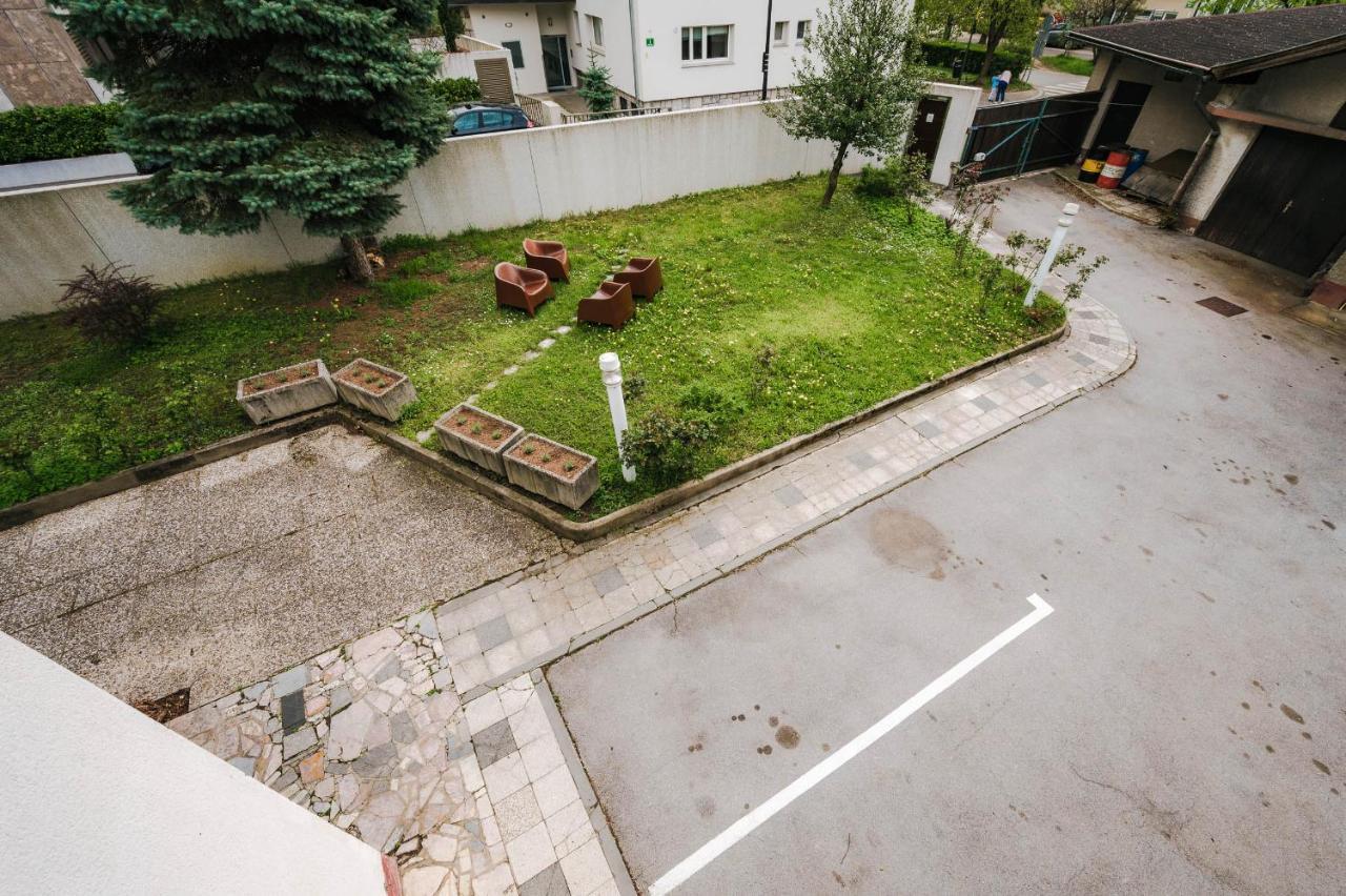 Villa Pi House à Ljubljana Extérieur photo